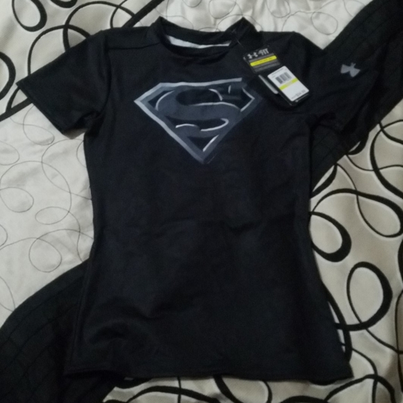 Under Armour Alter Ego Superman Shirt YMD - Picture 1 of 5
